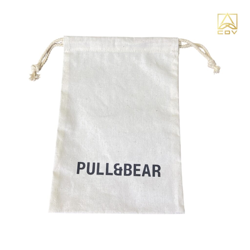 ถุงผ้าดิบหูรูดPULLBBEAR
