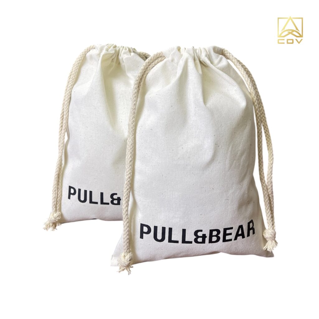 ถุงผ้าดิบหูรูดPULLBBEAR